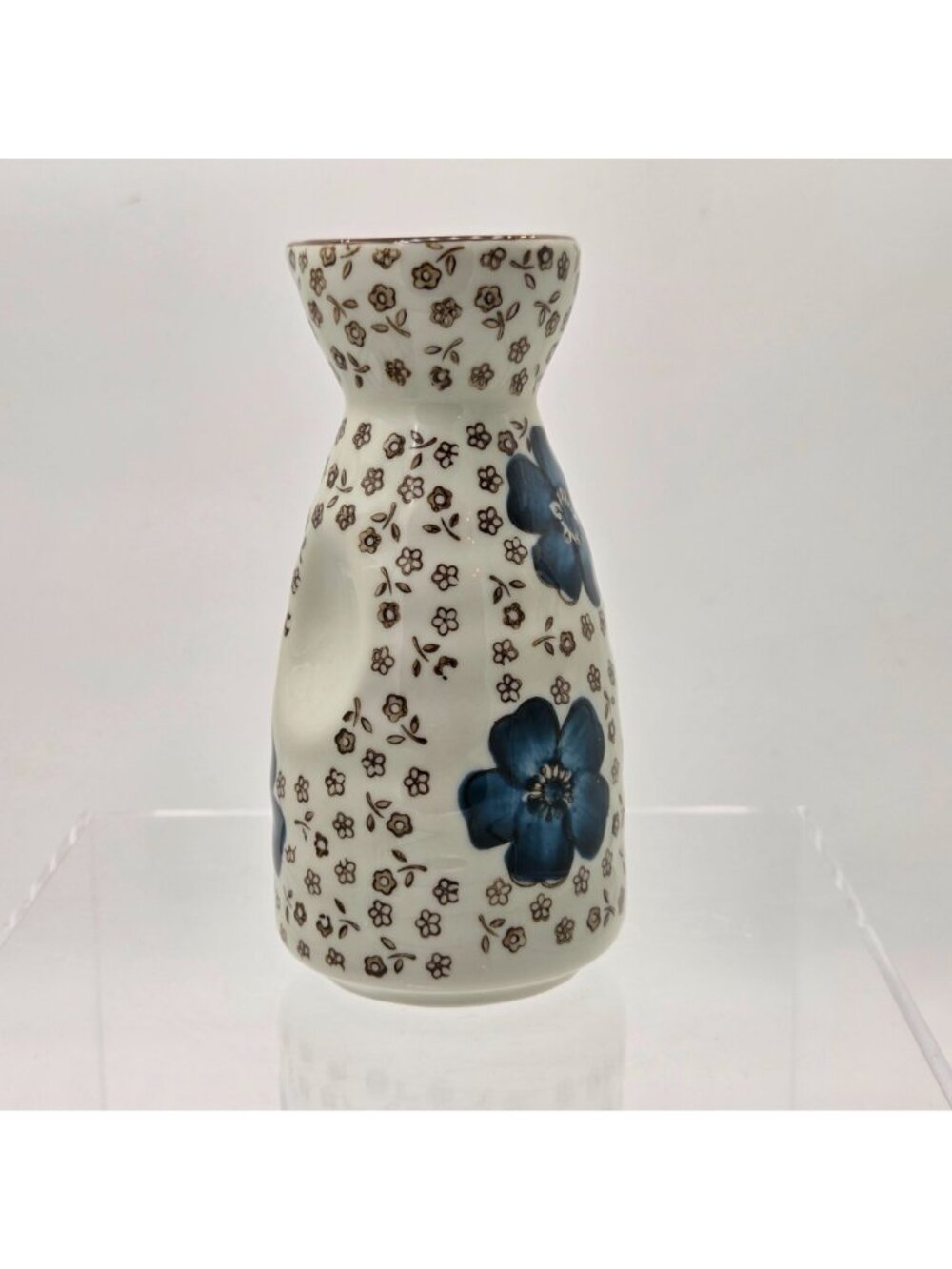 Japanese Import 7 Piece Sake Set Carafe 2 Sake Cup 2 Side Bowls 2 Chopstick Rest - Picture 4 of 10